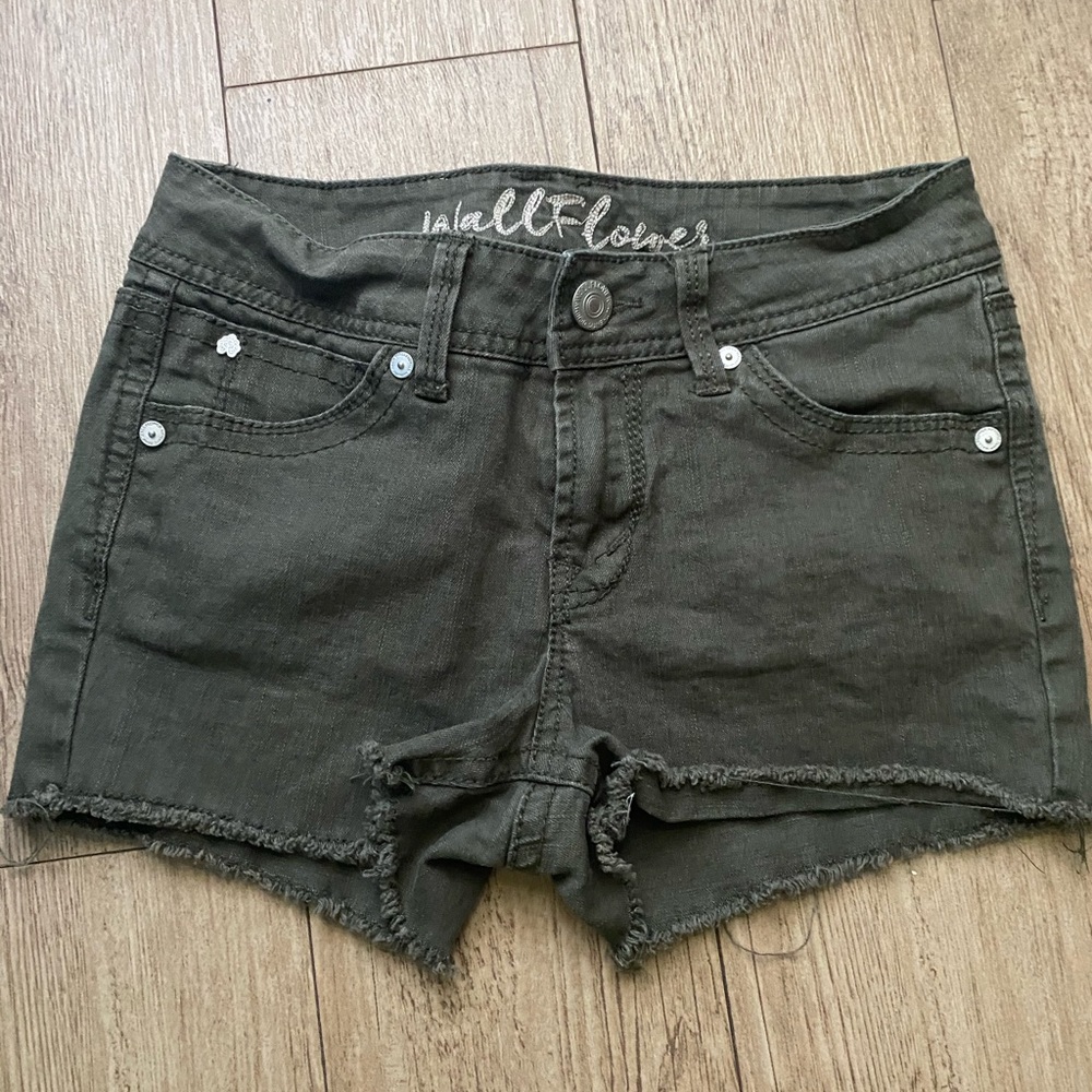 Short & top bundle - Picture 2 of 4